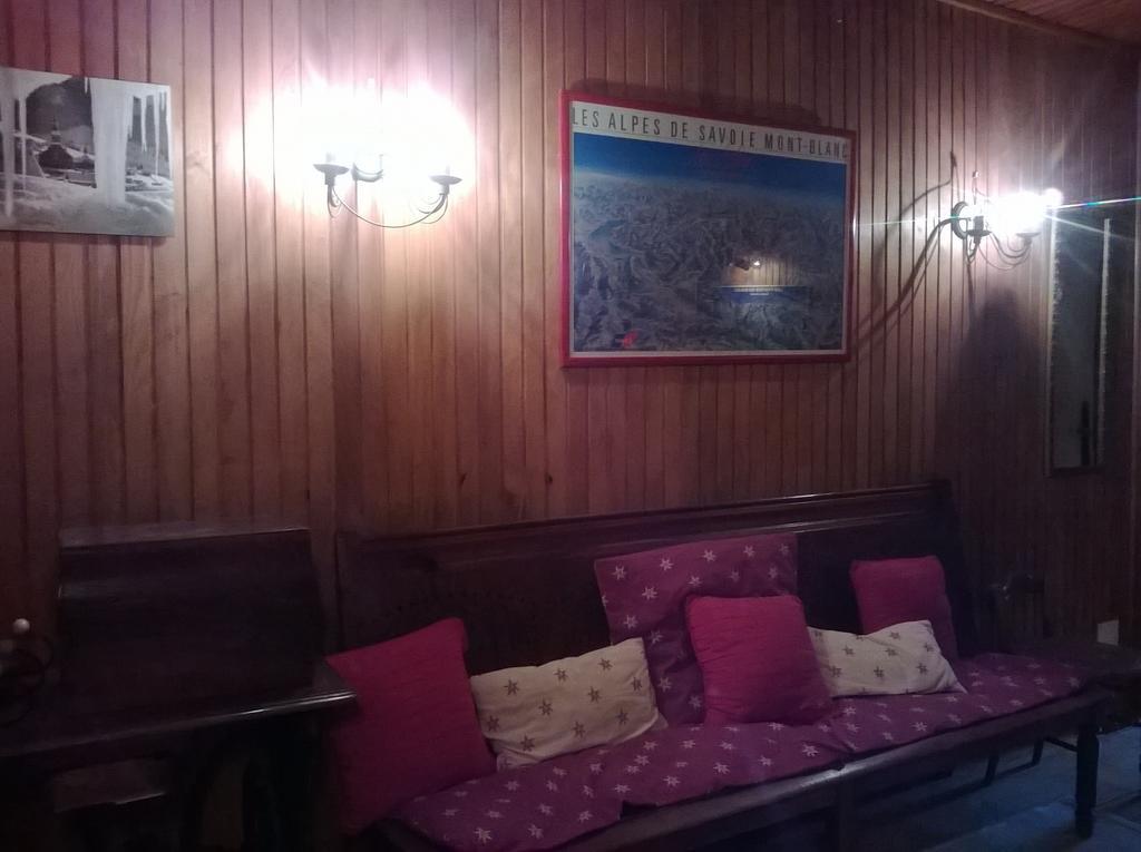 Chambre D'Hote L'Etringaシャテル エクステリア 写真